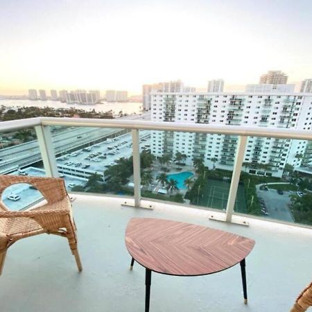 Zen Vacation Rentals Modern Penthouse Across Ocean Μαϊάμι Μπιτς Εξωτερικό φωτογραφία